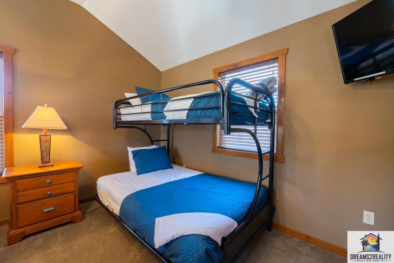 Forest Heights Lodge - 6Br - Pool Table - Near Silver Dollar City - Free Tickets Included برانسون المظهر الخارجي الصورة
