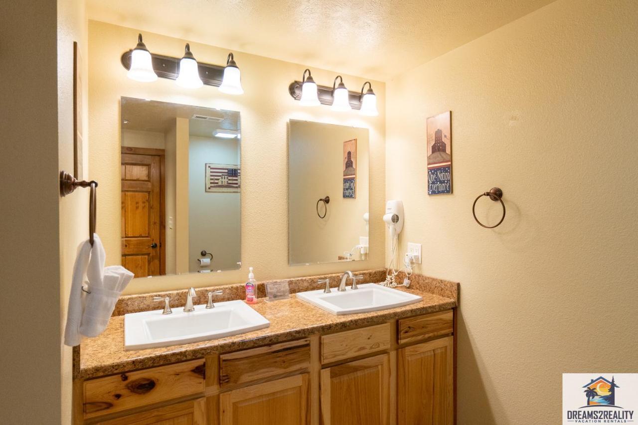 Forest Heights Lodge - 6Br - Pool Table - Near Silver Dollar City - Free Tickets Included برانسون المظهر الخارجي الصورة