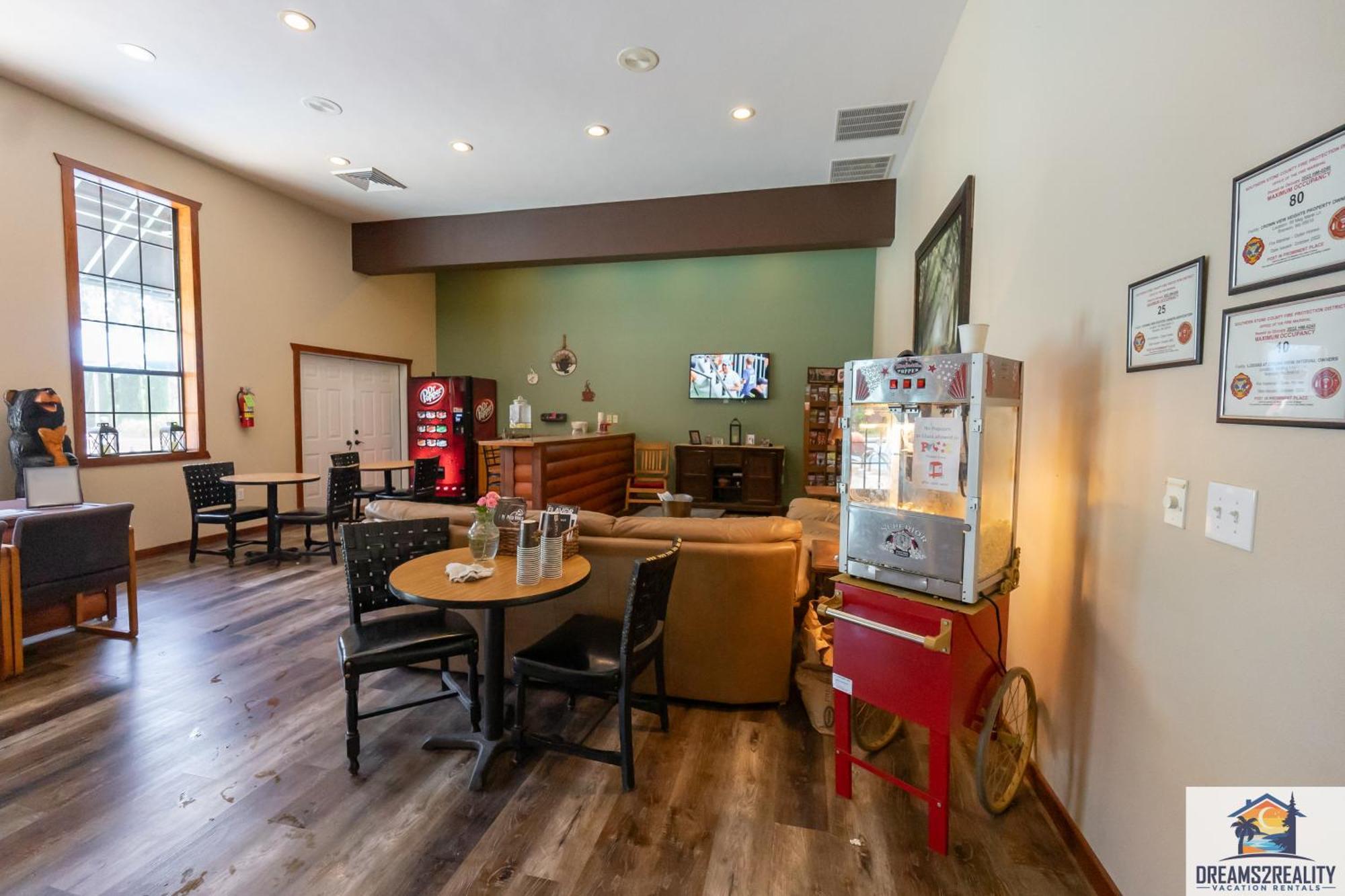 Forest Heights Lodge - 6Br - Pool Table - Near Silver Dollar City - Free Tickets Included برانسون المظهر الخارجي الصورة